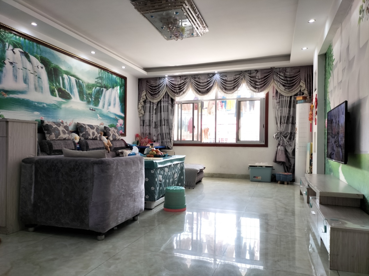 中医院家属楼  3室2厅2卫   68.80万