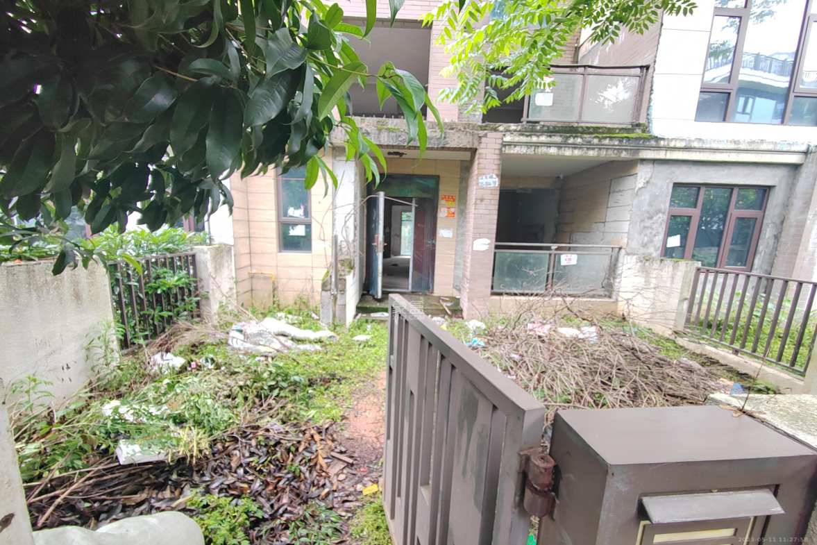 佳兆业云顶梅溪湖（佳兆业梅溪荟）  6室3厅4卫   15000.00元/月室内图