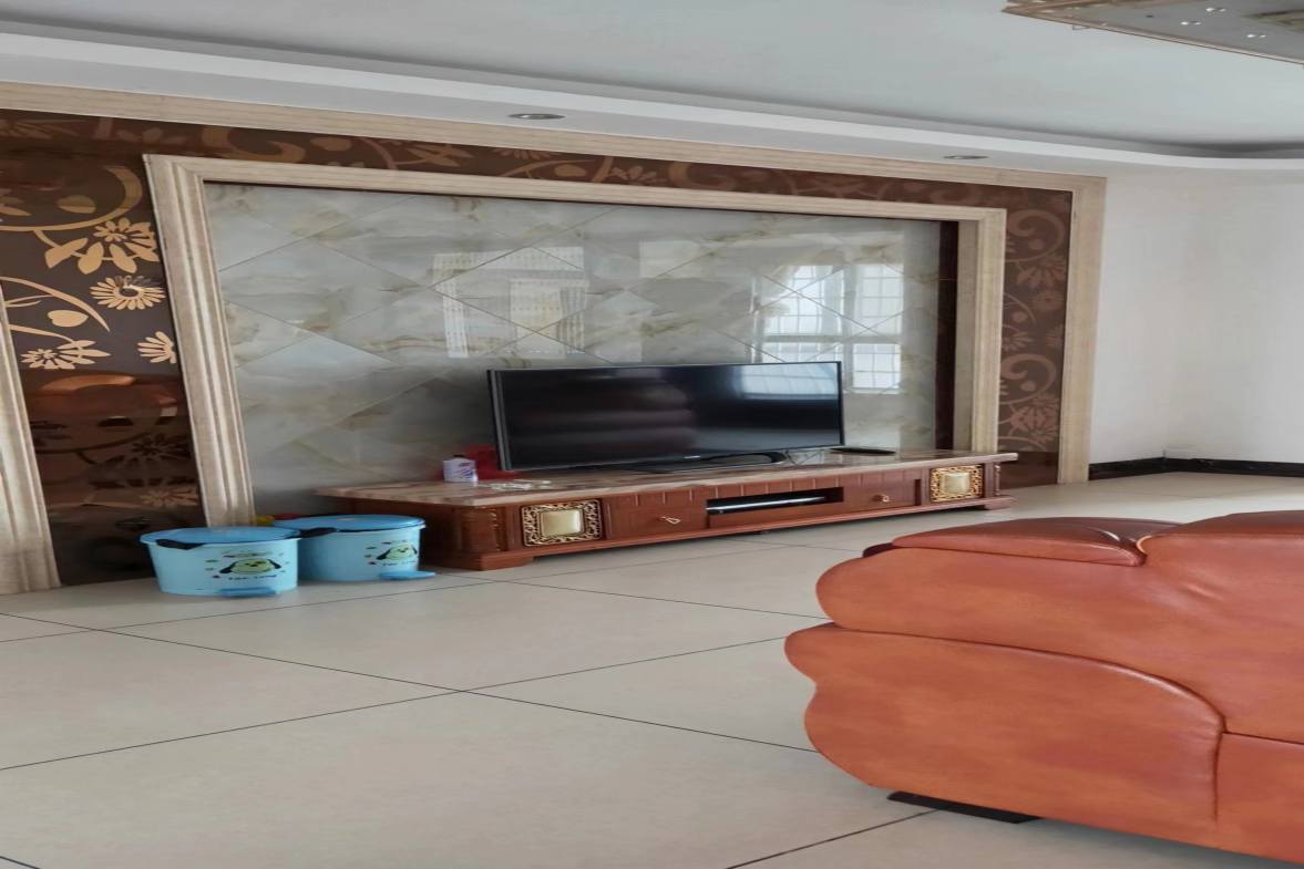 富厚名邸  3室2厅2卫    2500.0元/月户型图