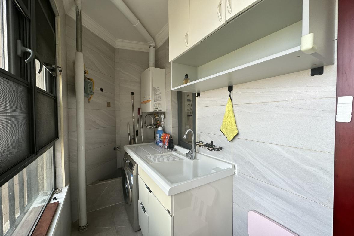 恒大绿洲 3室2厅2卫 2000.00元/月 恒大绿洲 3室2厅2卫 2000.00元/月室内图