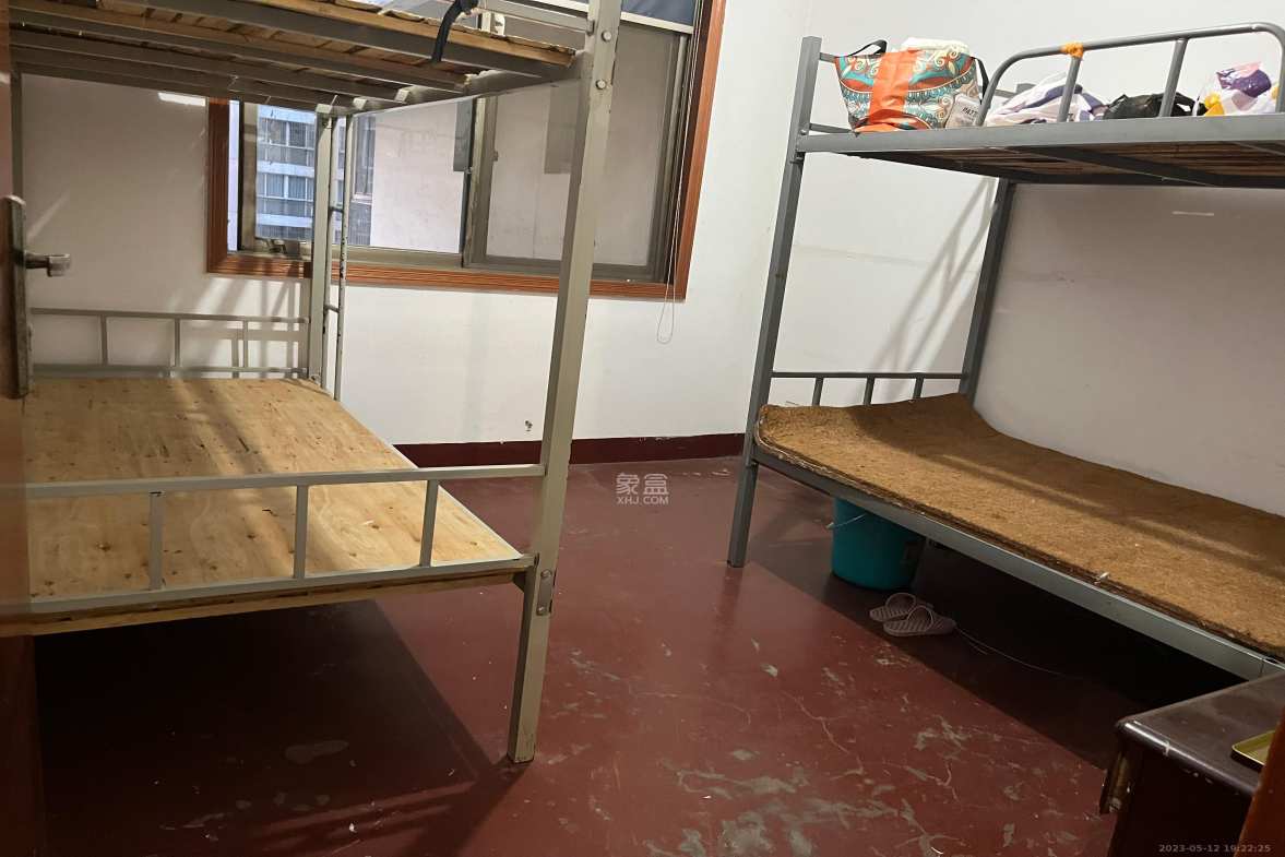 阳光丽景  3室2厅2卫   1900.00元/月室内图