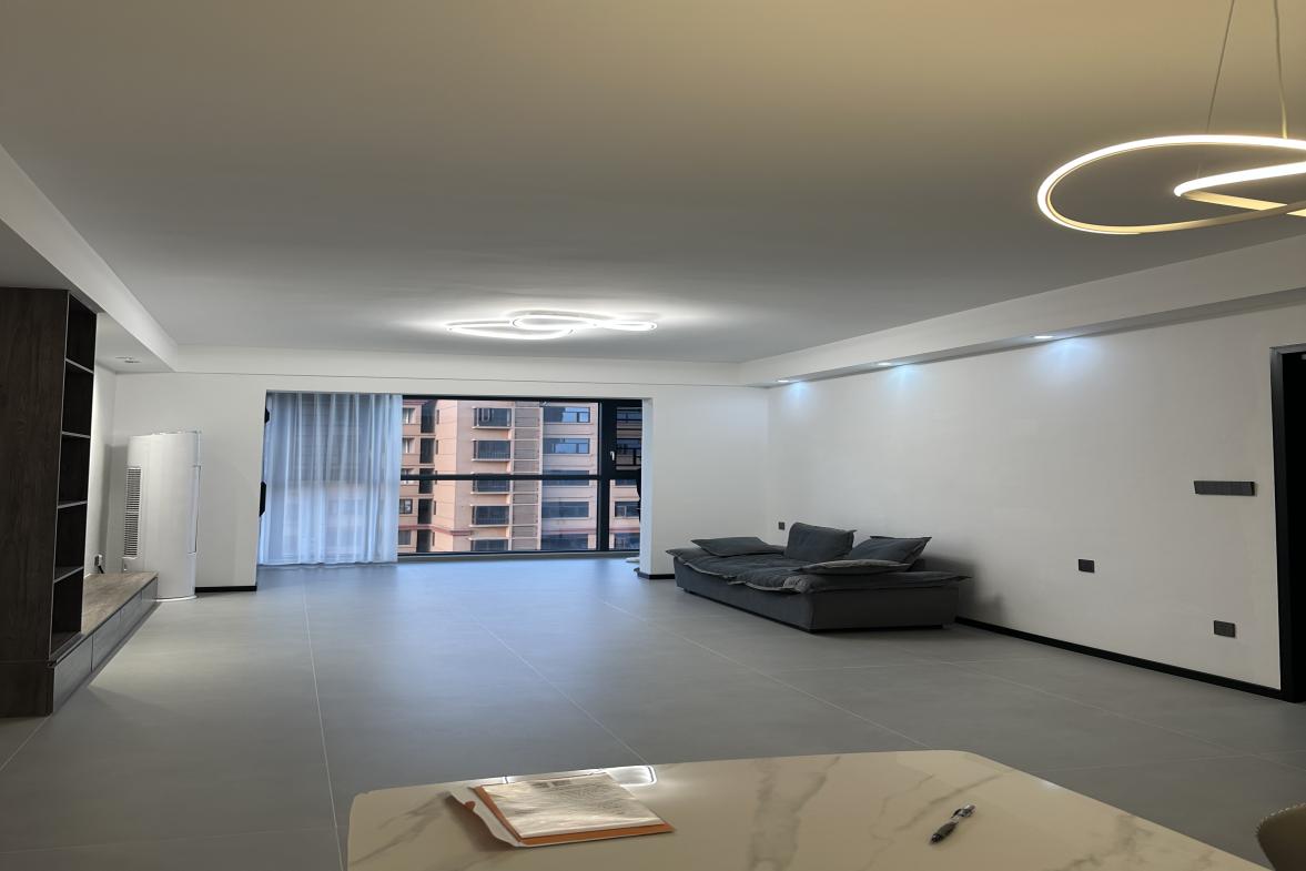 丰荟国际  3室2厅2卫    2600.0元/月室内图