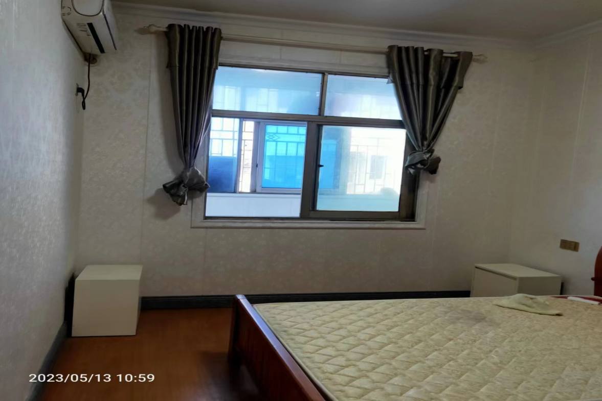 湘中农贸市场(湘怡花园) 4室2厅2卫 1600.0元/月 湘中农贸市场(湘怡花园) 4室2厅2卫 1600.0元/月室内图