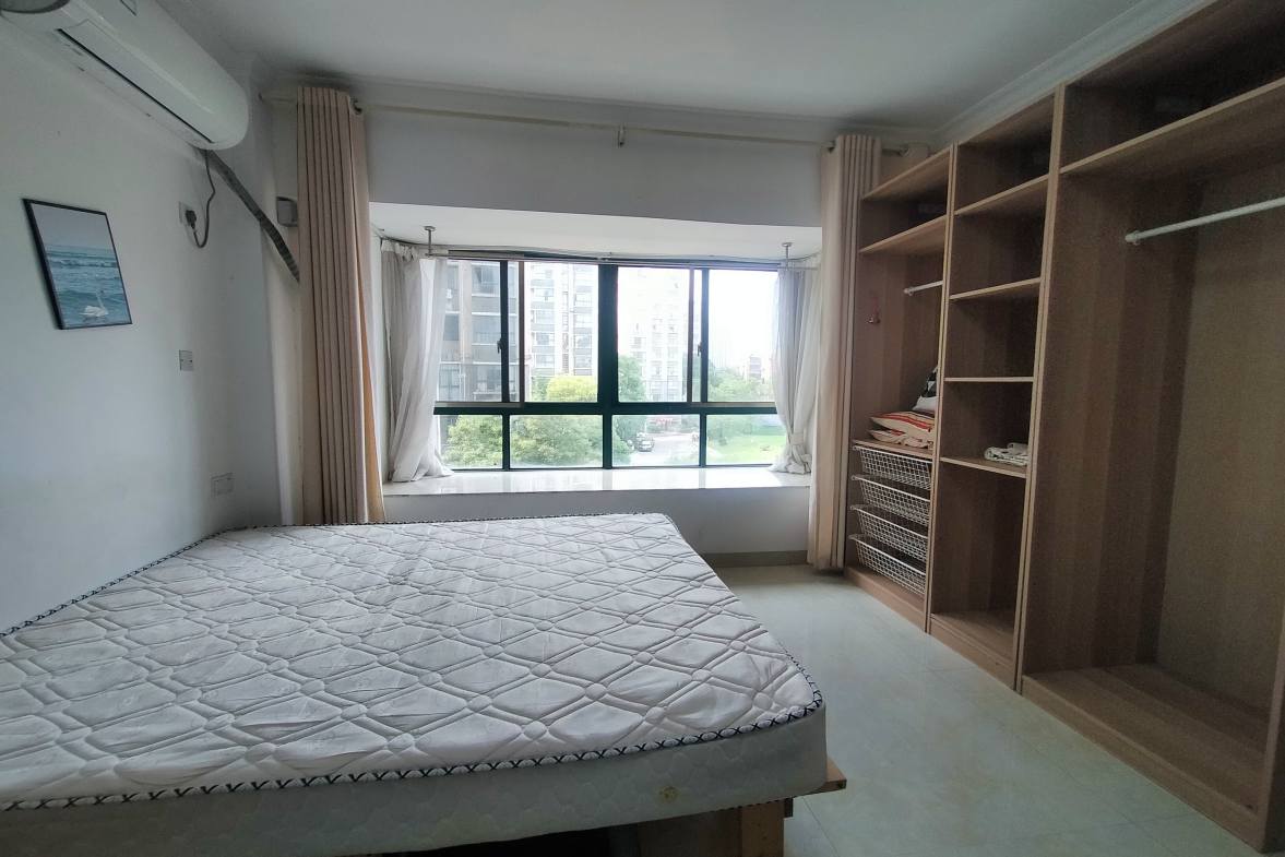 云顶上品  1室1厅1卫   1200.00元/月室内图