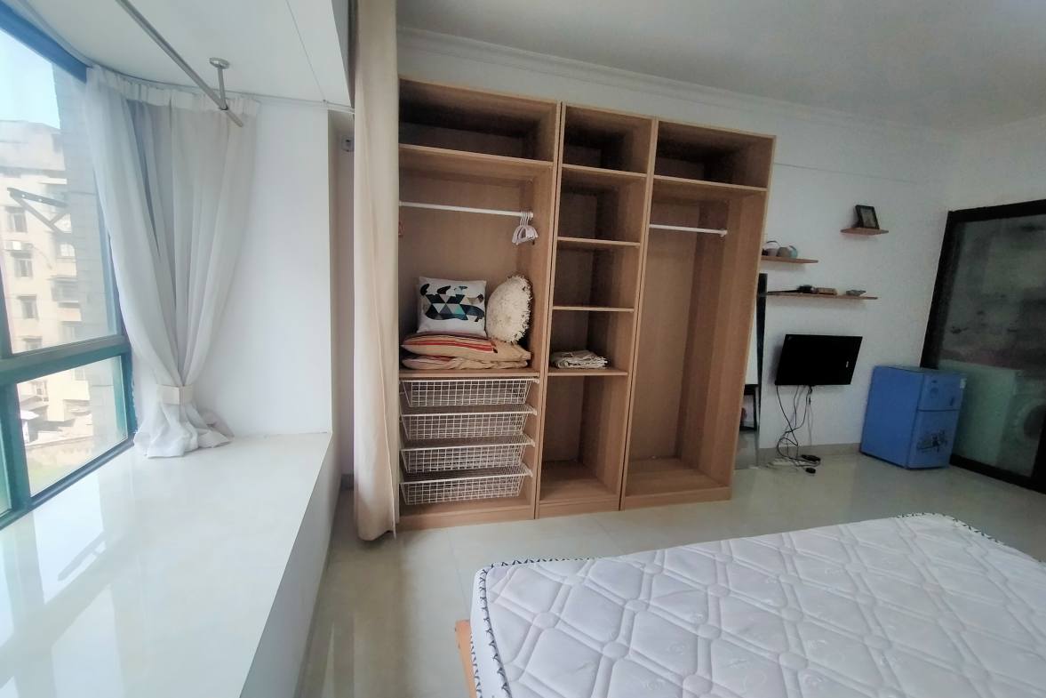 云顶上品  1室1厅1卫   1200.00元/月室内图