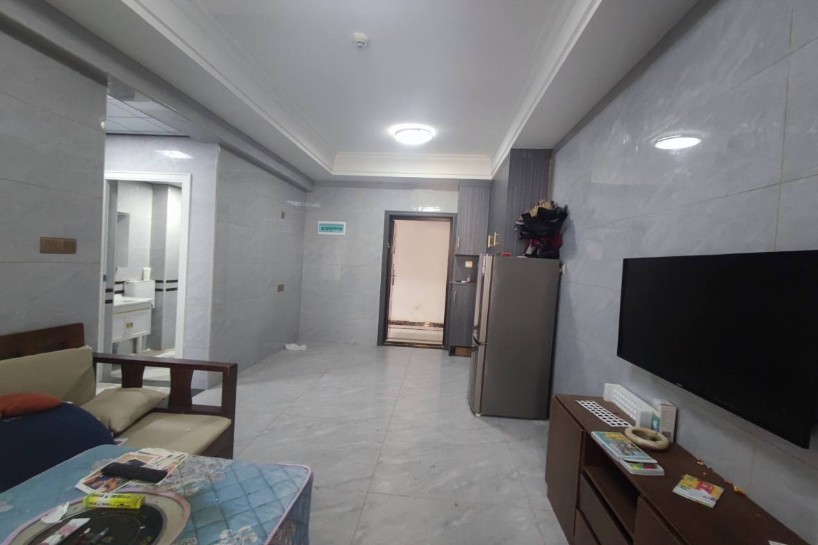 百弘学府城  1室1厅1卫    1100.0元/月 百弘学府城  1室1厅1卫    1100.0元/月室内图