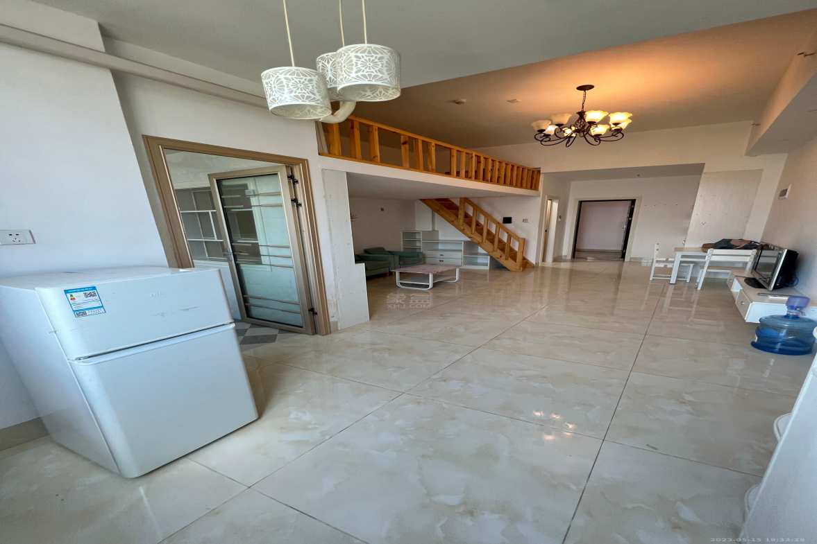 白金汉宫  1室1厅1卫    1500.0元/月小区图