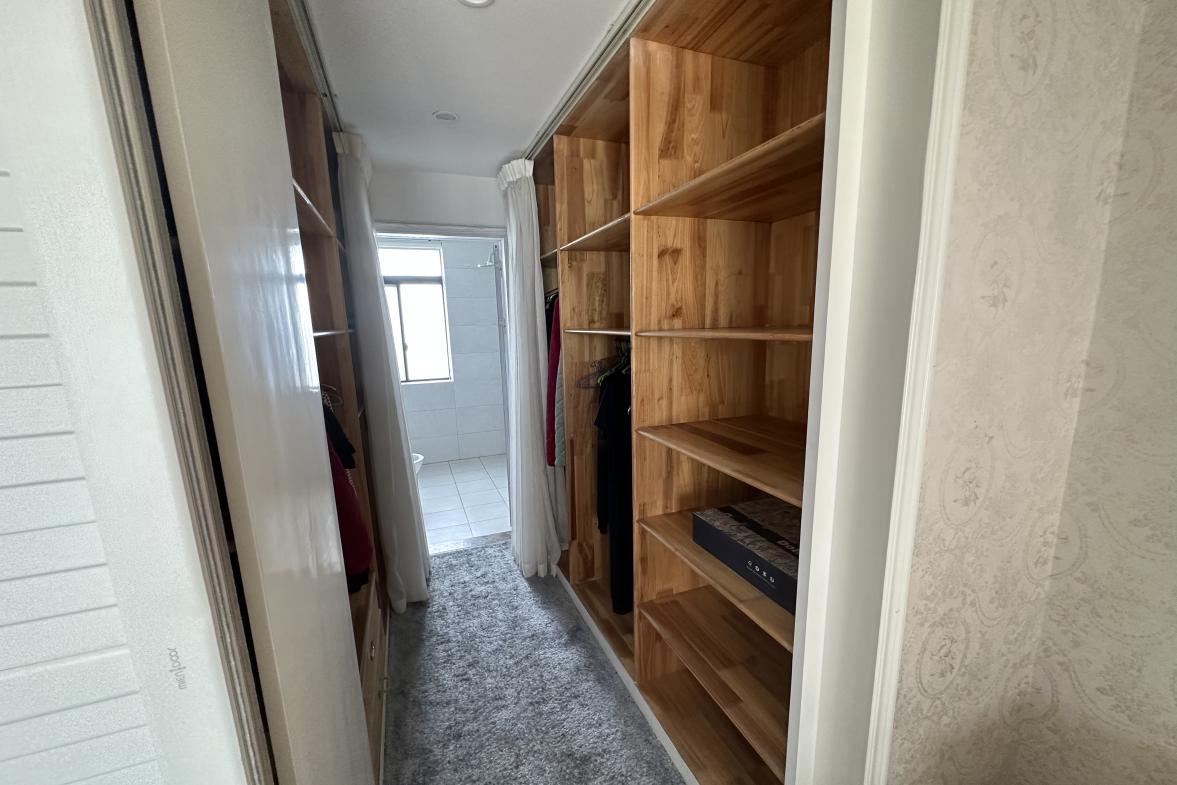 金凤公寓  4室2厅2卫    2800.0元/月室内图