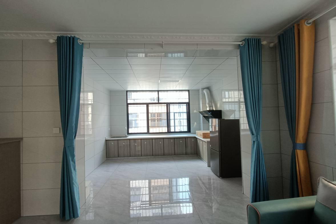 富冲小区  2室1厅1卫    850.0元/月室内图