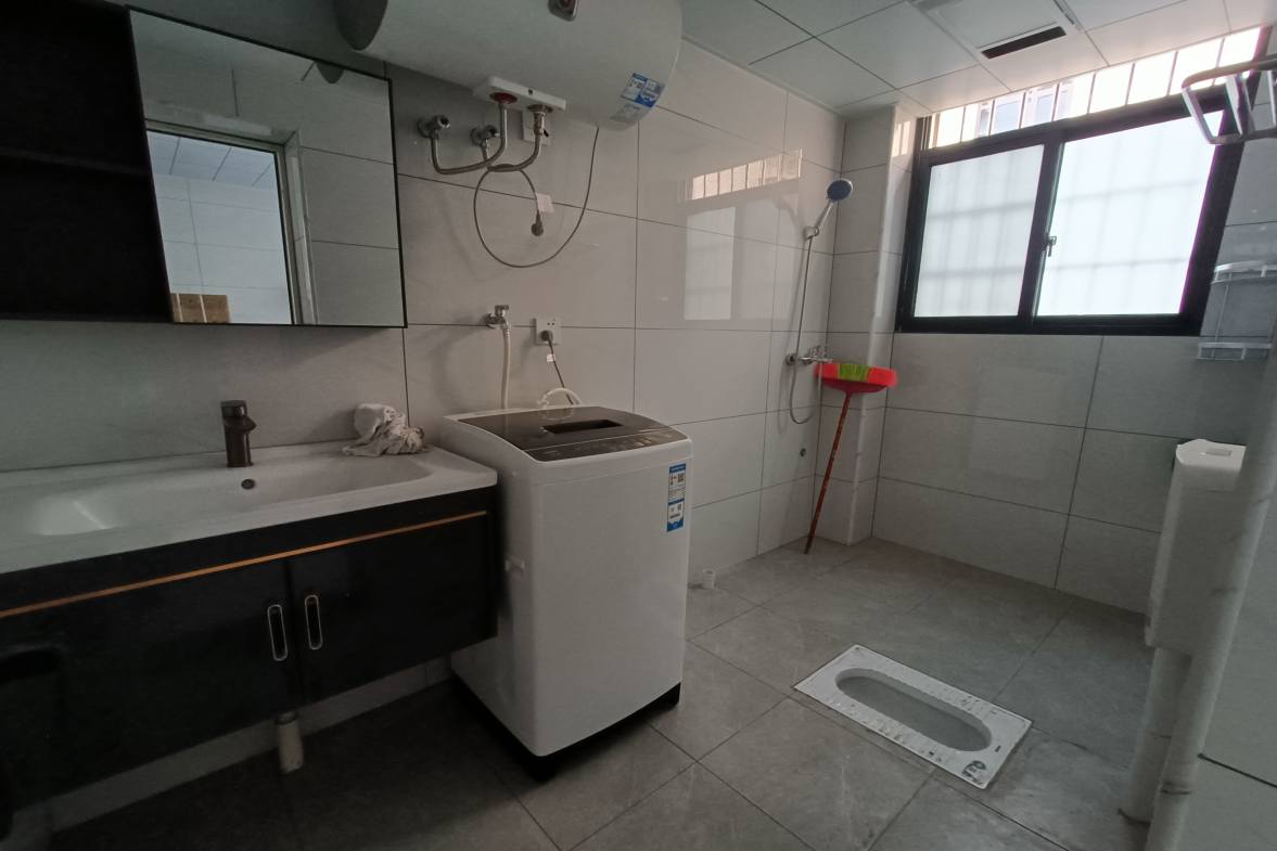 富冲小区  2室1厅1卫    850.0元/月室内图