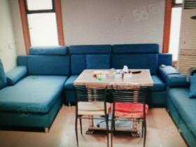 奶牛山小区  3室2厅1卫   39.80万