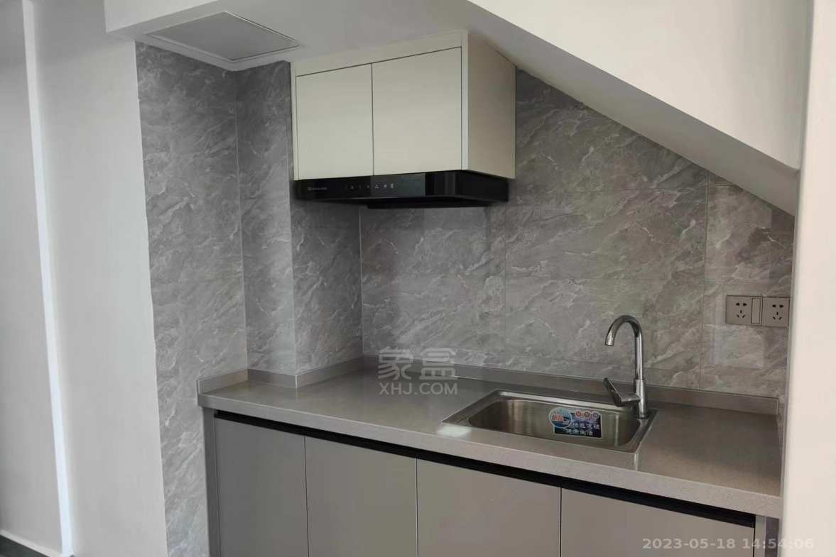 未来云环球中心  2室2厅1卫    3000.0元/月室内图