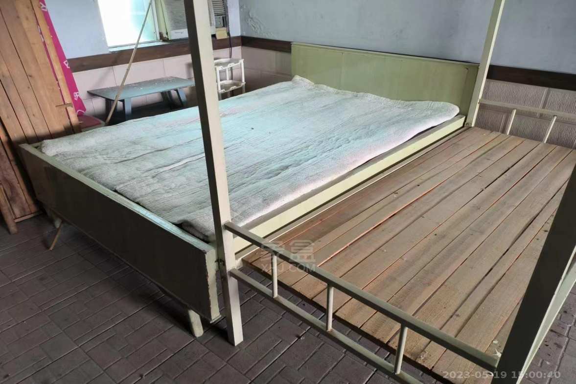 厦华小区（大坪管理设计院）  3室1厅1卫    1200.0元/月室内图