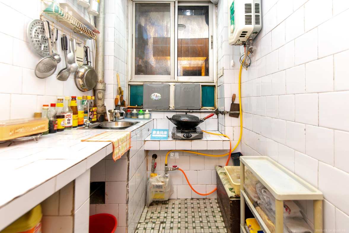 正圆小区（树木岭）  3室2厅1卫    2000.0元/月室内图