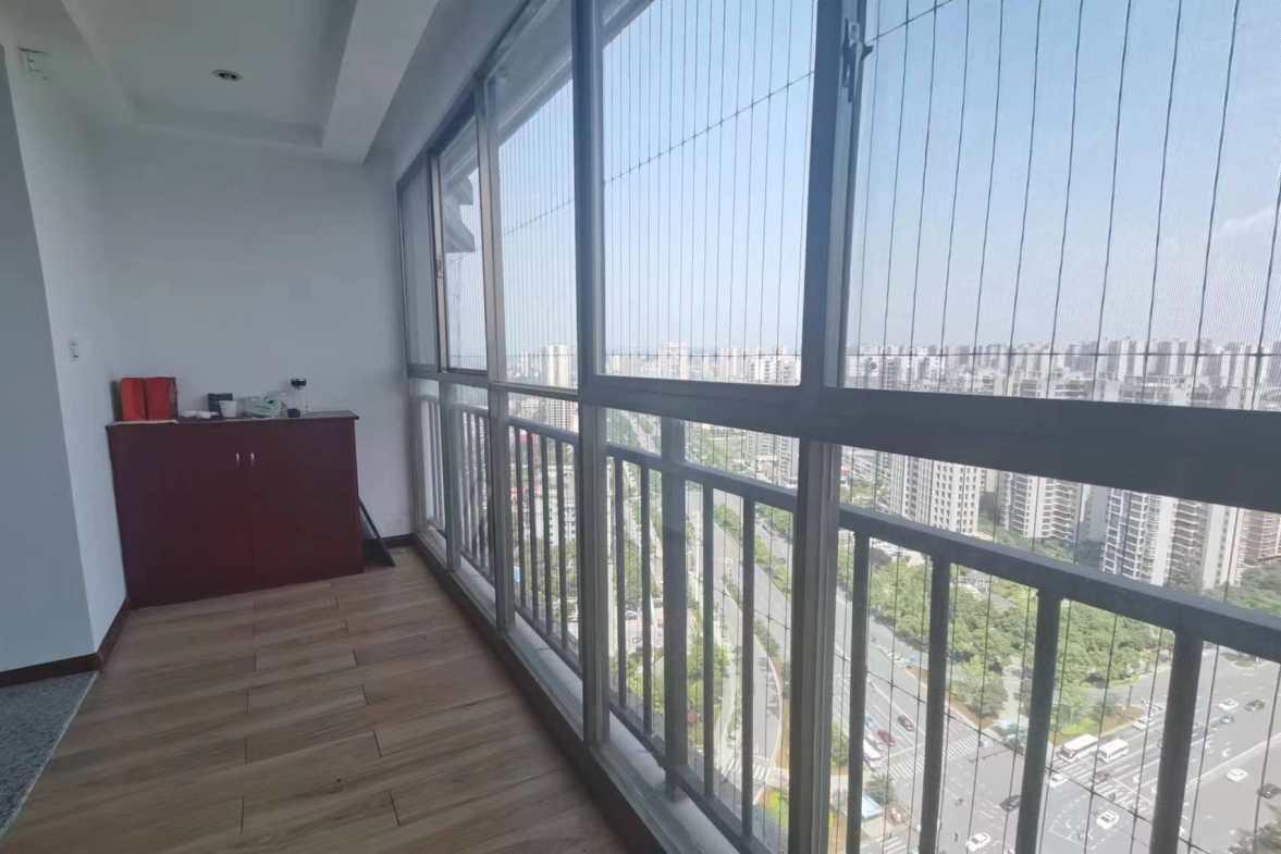 回龙湾主人家园  4室2厅2卫    92.8万 回龙湾主人家园  4室2厅2卫    92.8万客厅