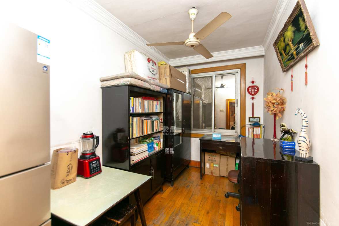 正圆小区（树木岭）  3室2厅1卫    2000.0元/月室内图