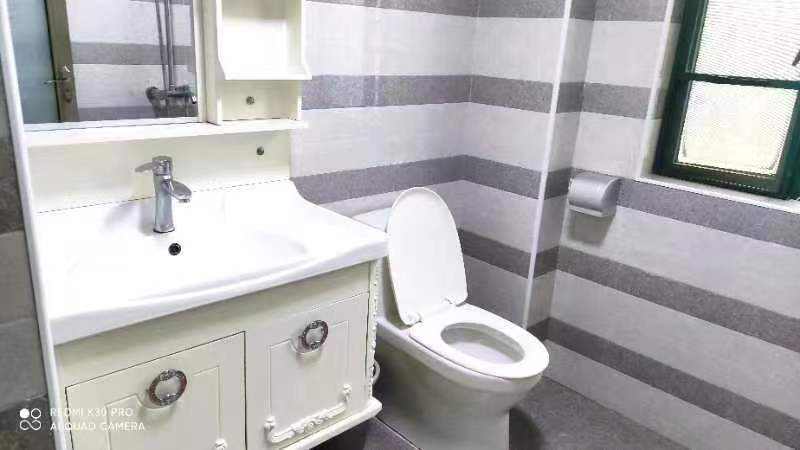 金谷湾小区 3室1厅1卫 2600.00元/月 金谷湾小区 3室1厅1卫 2600.00元/月室内图