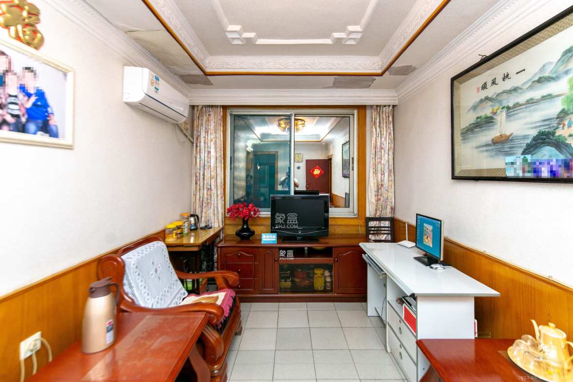 正圆小区（树木岭）  3室2厅1卫    2000.0元/月室内图1