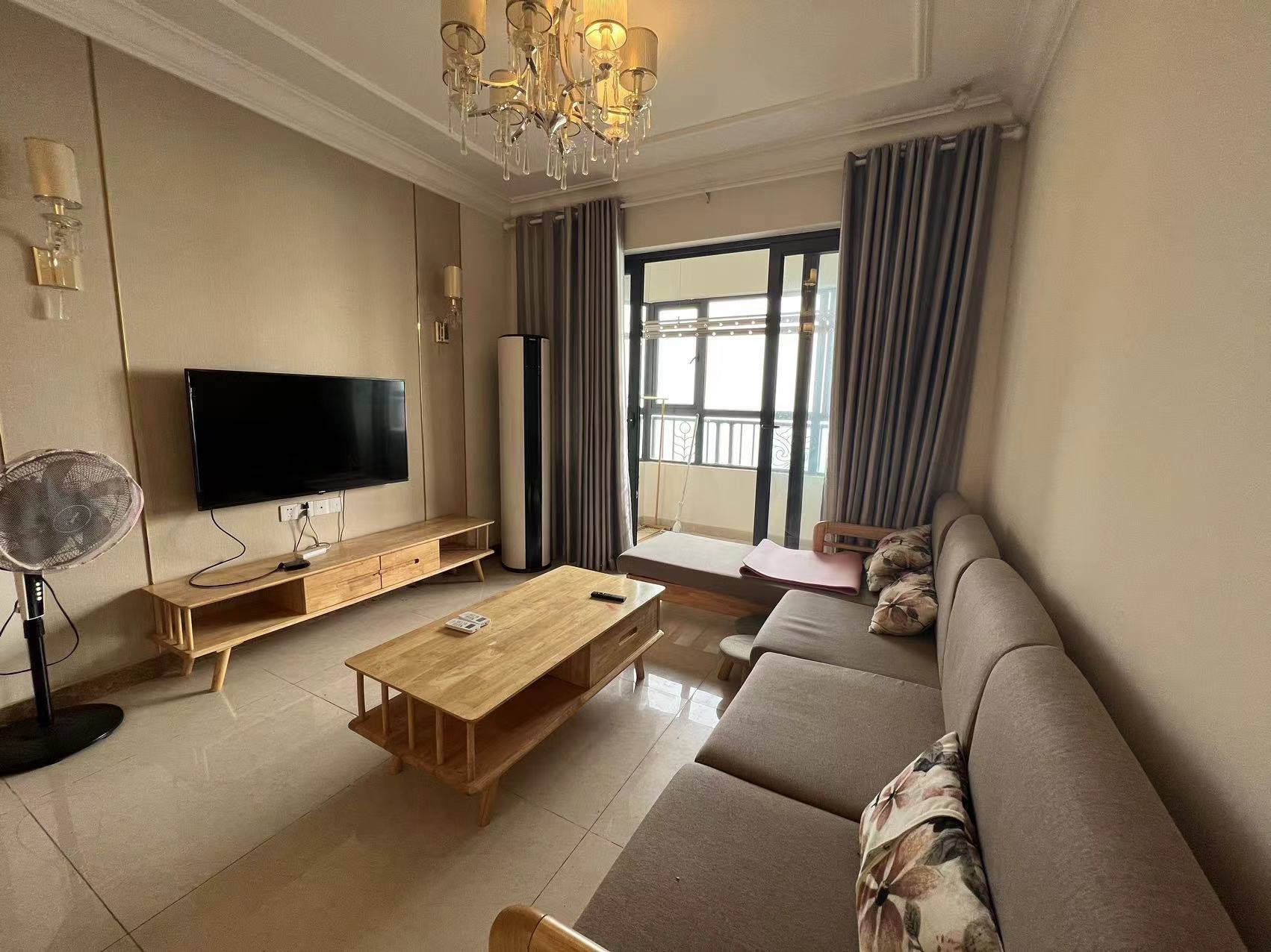 恒大南湖半岛  2室2厅1卫    60.0万