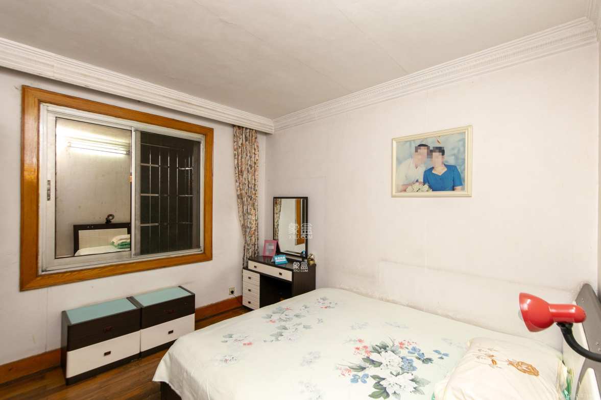 正圆小区（树木岭）  3室2厅1卫    2000.0元/月室内图