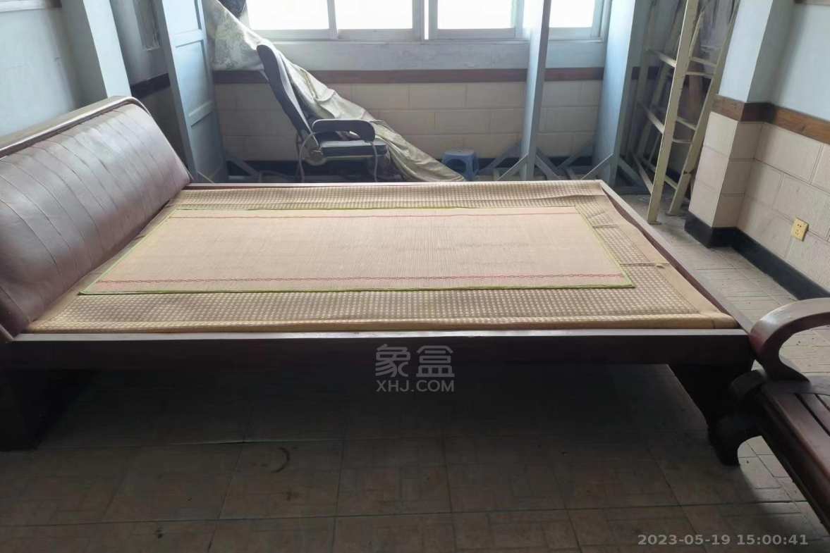 厦华小区（大坪管理设计院）  3室1厅1卫    1200.0元/月室内图