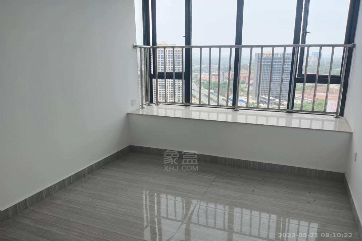 亿都公馆  4室2厅1卫    2000.0元/月室内图