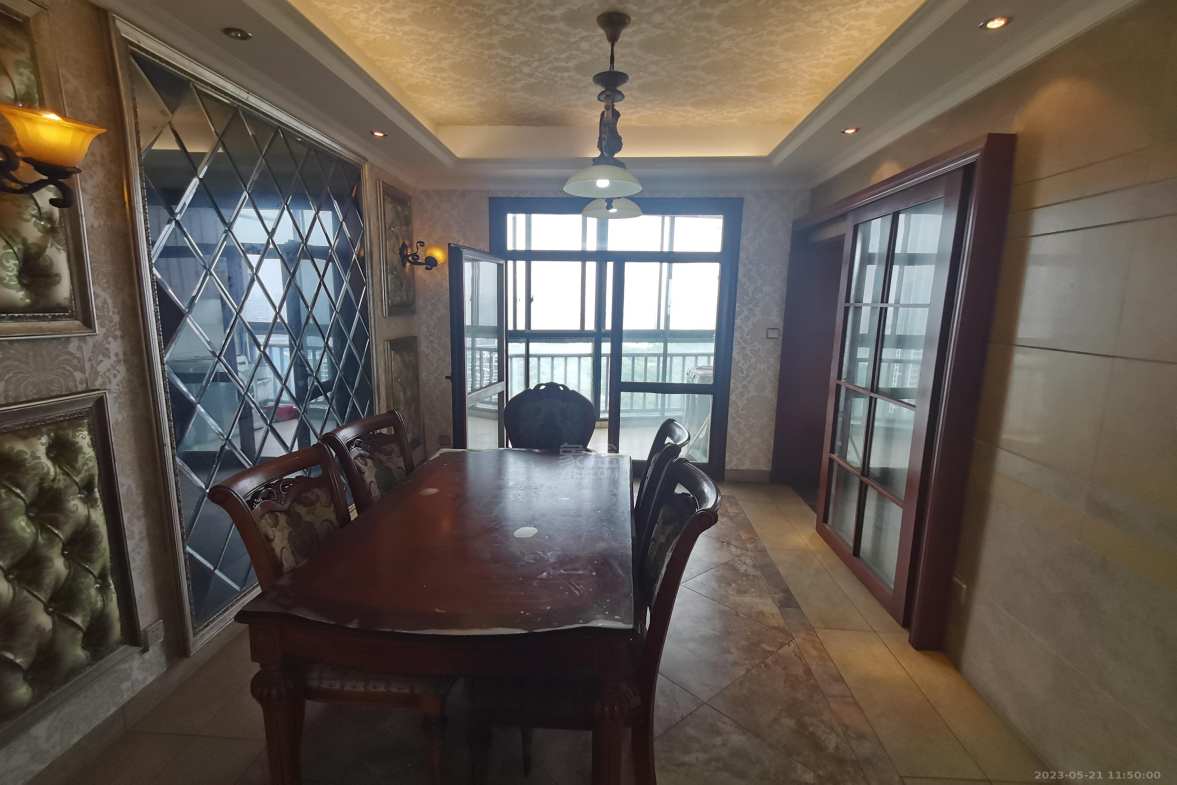 地税新村 4室2厅2卫 2000.0元/月 地税新村 4室2厅2卫 2000.0元/月小区图