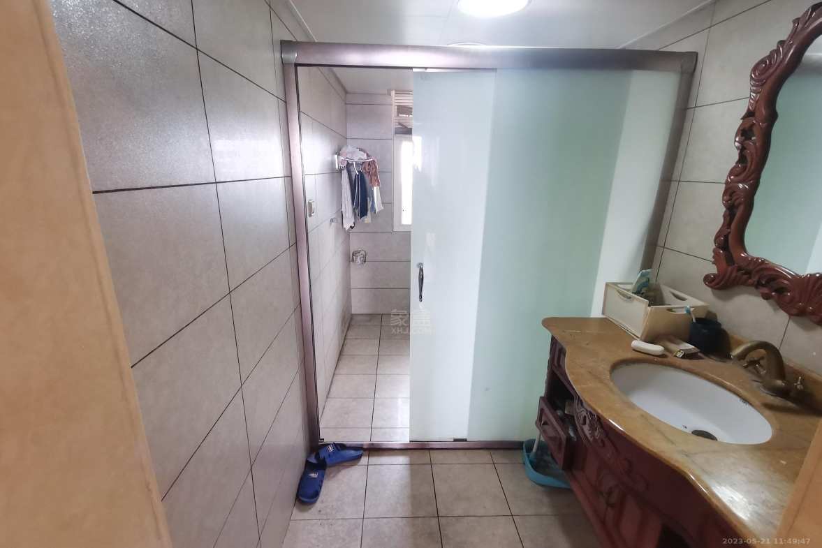 地税新村 4室2厅2卫 2000.0元/月 地税新村 4室2厅2卫 2000.0元/月室内图