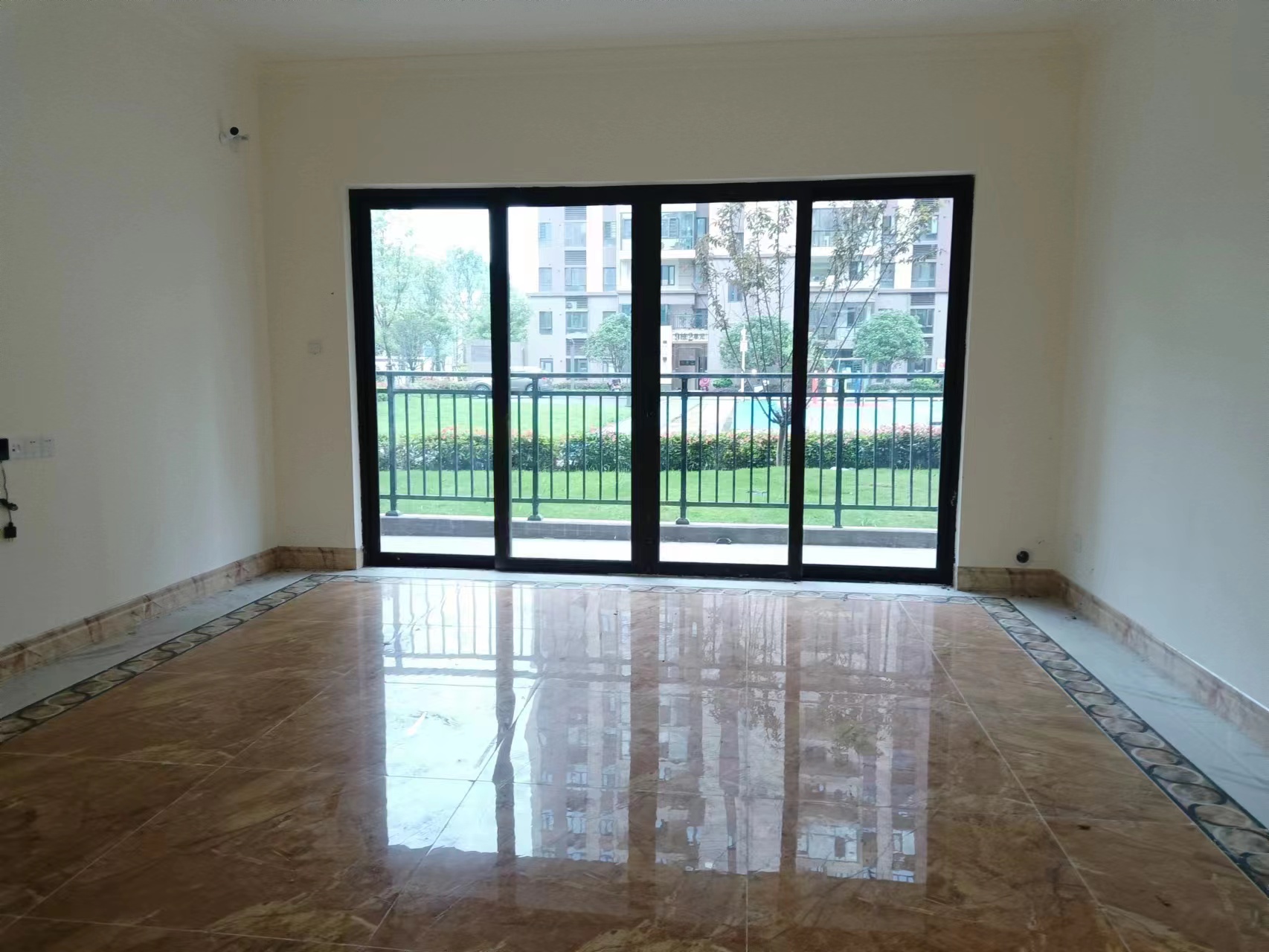 碧桂园豪园-二期  4室2厅2卫    82.0万