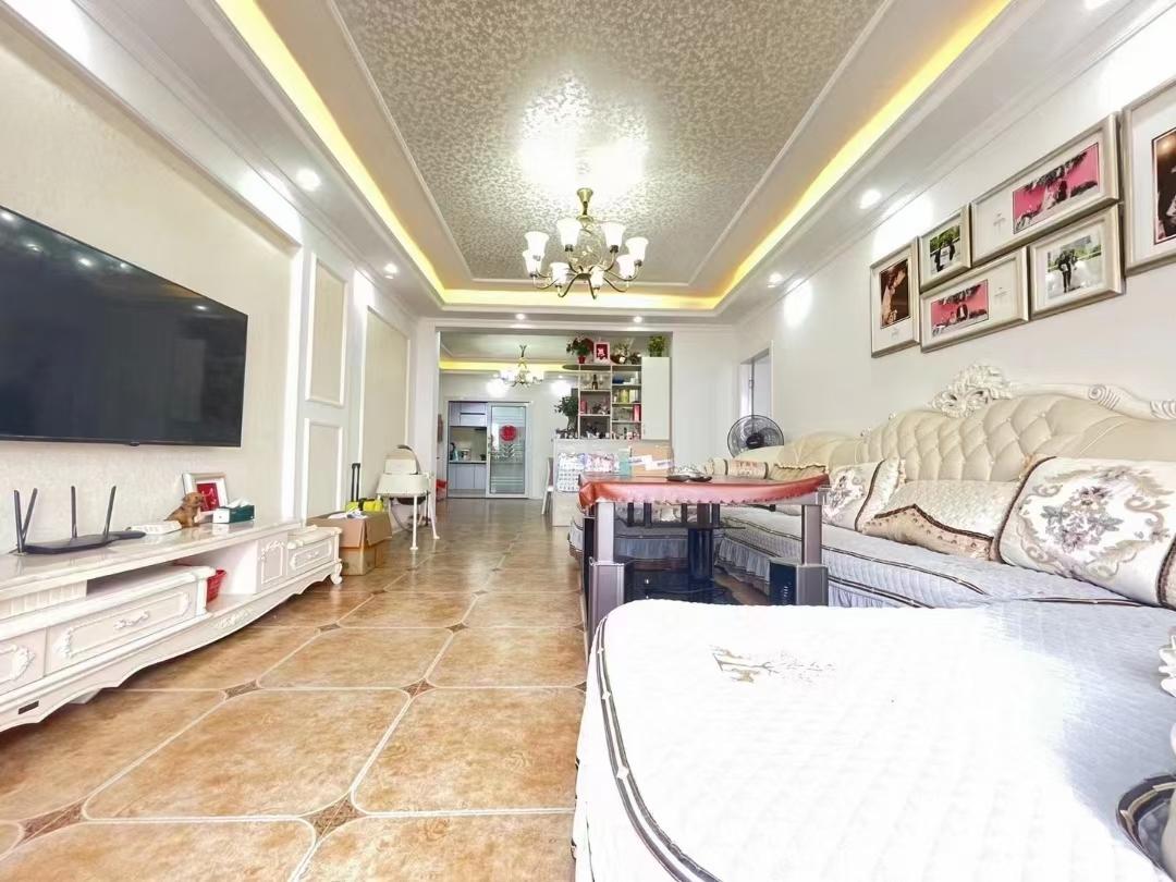 TOP尚都（拓步尚都）  3室2厅1卫    59.8万室内图1