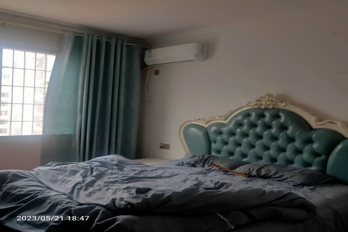 TOP尚都（拓步尚都）  3室2厅1卫    59.8万客厅