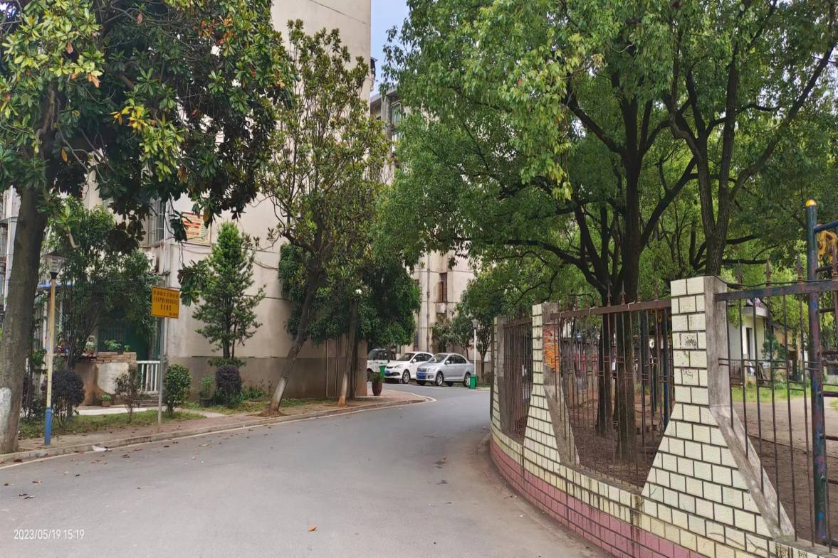 资江机家属院  2室2厅1卫   700.00元/月室内图1