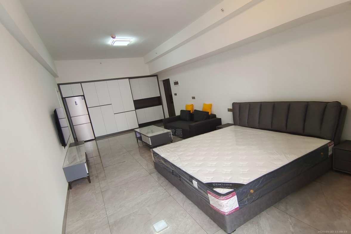 朗廷览江  1室1厅1卫    2300.0元/月 朗廷览江  1室1厅1卫    2300.0元/月室内图