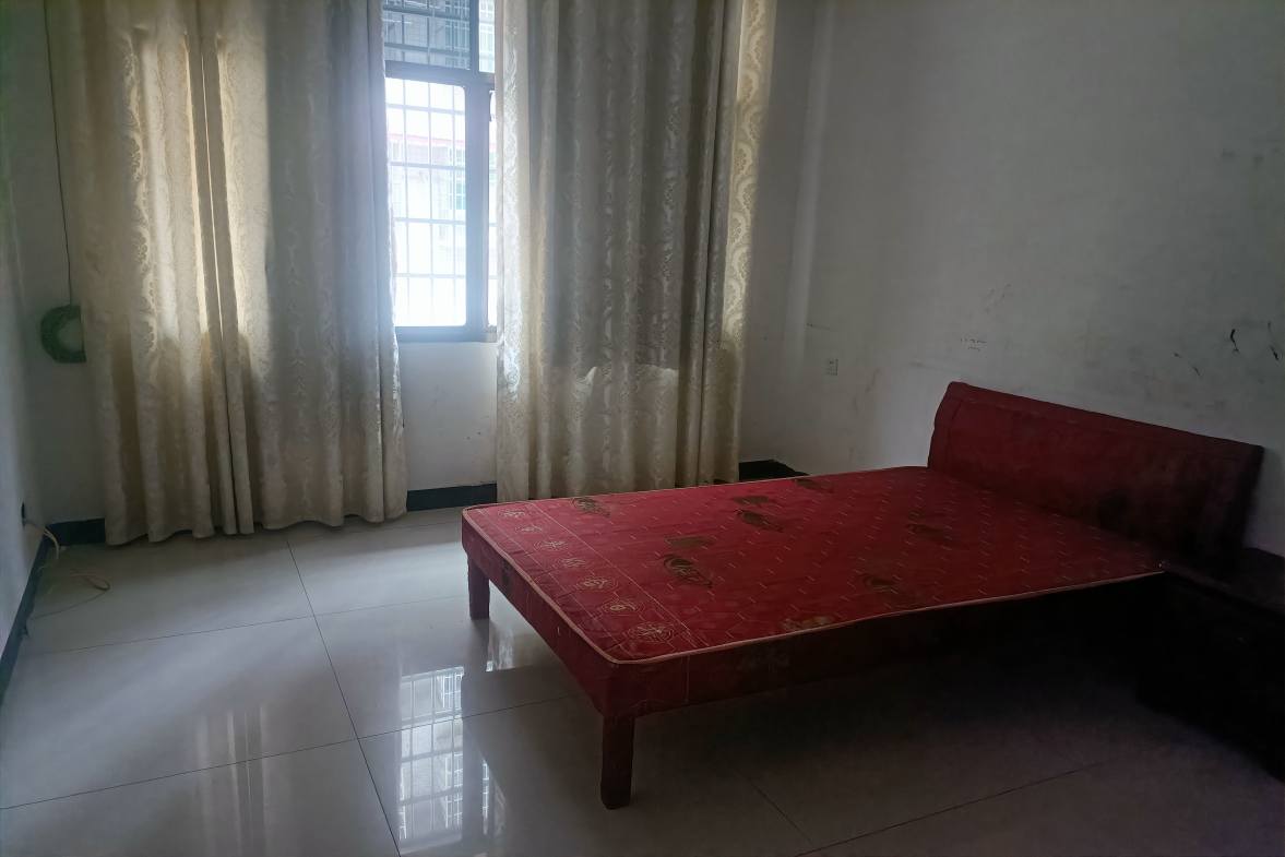 罗家小区西区 0室0厅0卫 800.0元/月 罗家小区西区 0室0厅0卫 800.0元/月室内图