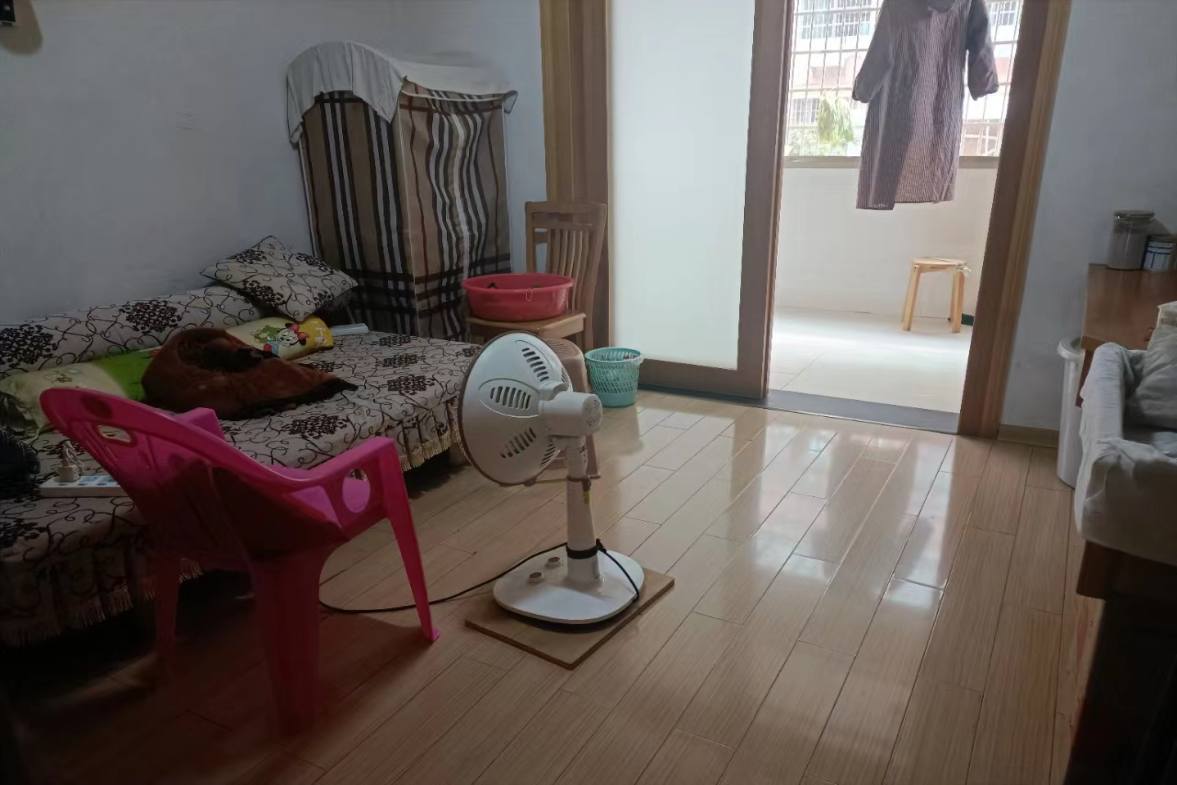 玉龙山庄（玉锦小区）  3室2厅2卫   67.80万室内图