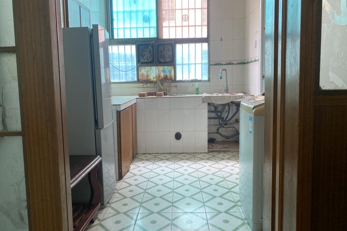 金谷市场  3室1厅1卫    1000.0元/月室内图