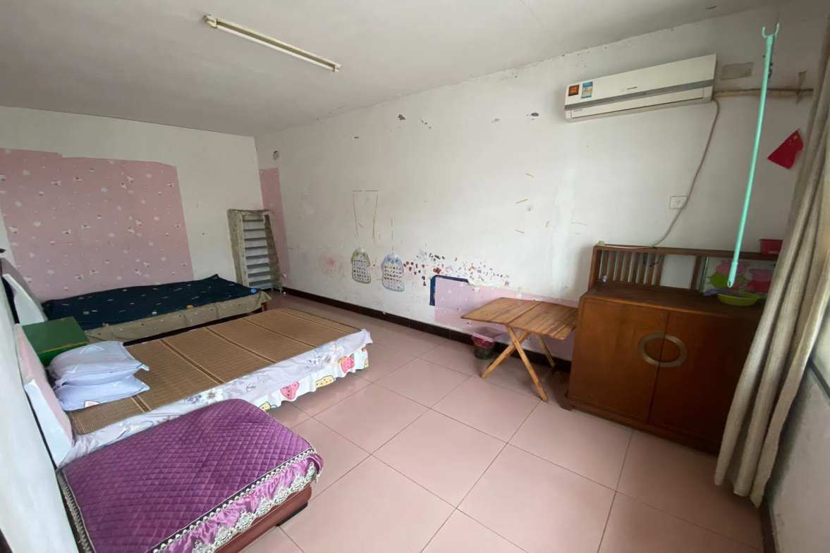 金谷市场 1室1厅1卫 380.0元/月 金谷市场 1室1厅1卫 380.0元/月室内图