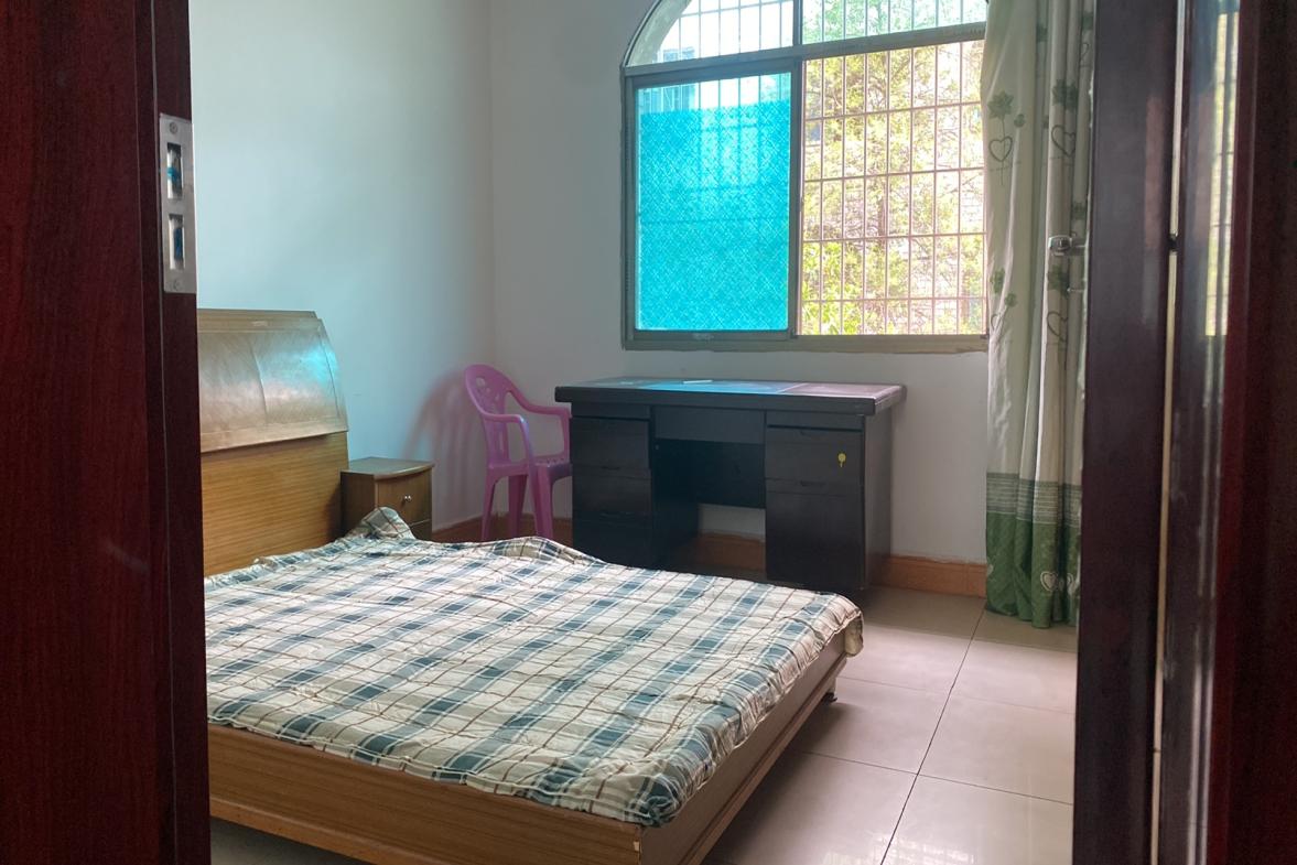 金谷市场  3室1厅1卫    1000.0元/月室内图1