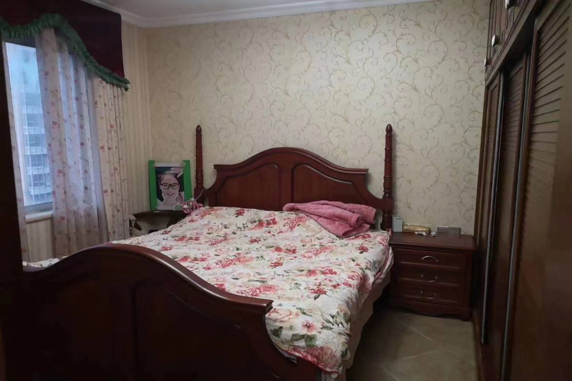 香山红叶  3室2厅2卫    98.0万 香山红叶  3室2厅2卫    98.0万室内图