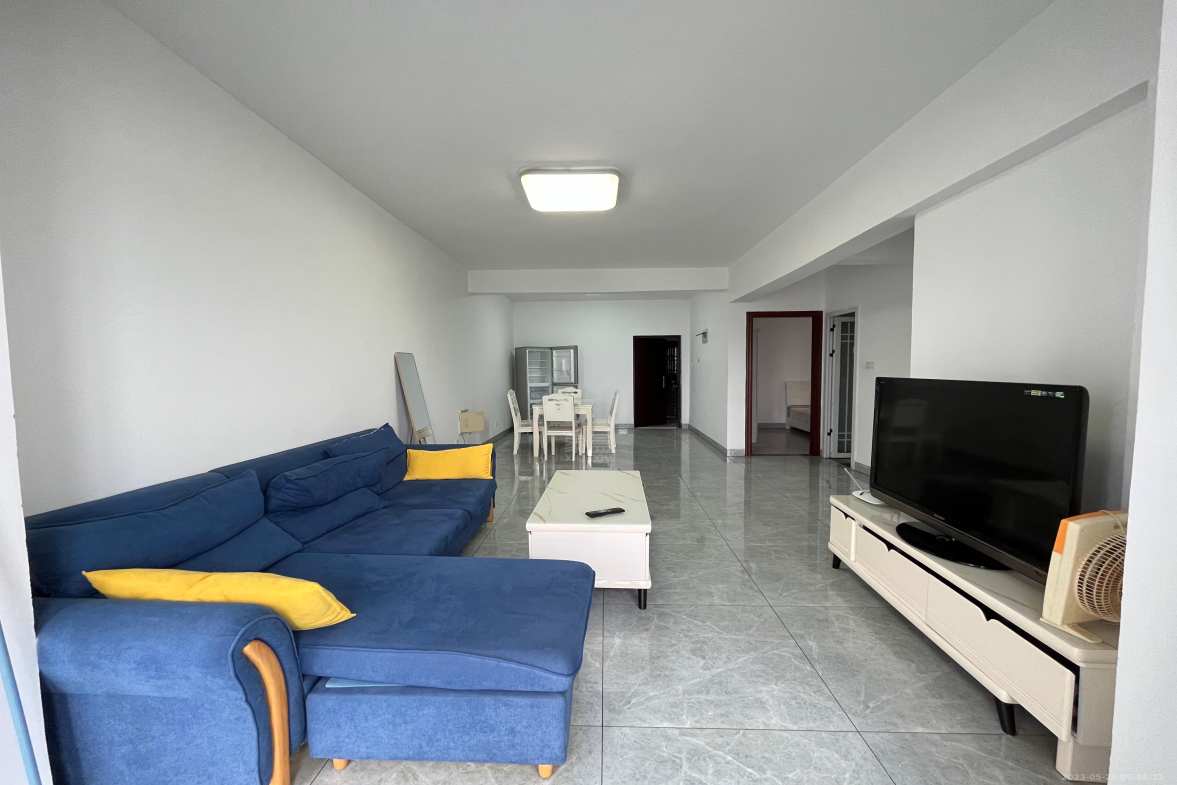 文化园三期  2室2厅1卫    1900.0元/月室内图1