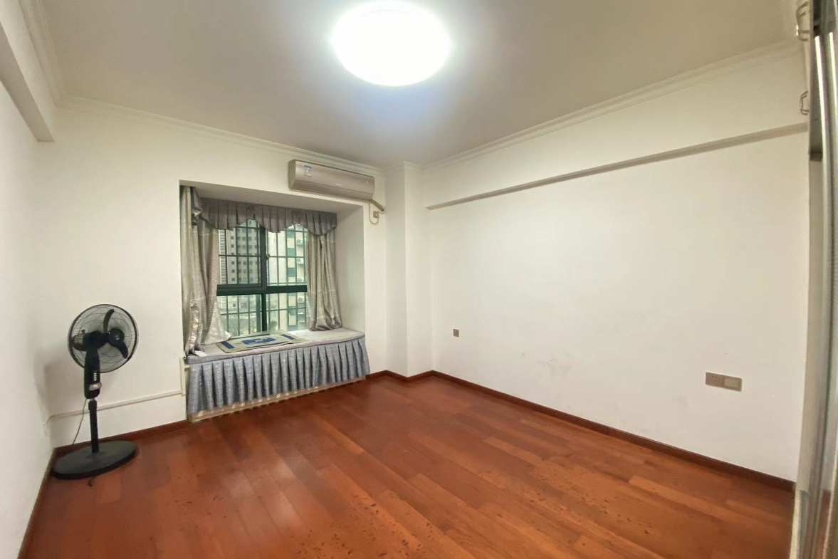 冠都现代城（冠都幸福彼岸）  3室2厅2卫   2000.00元/月室内图