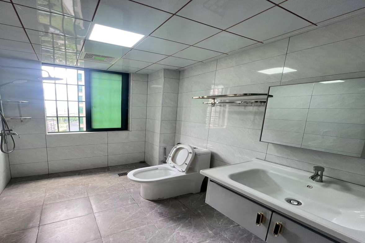 湘粤名城  3室2厅1卫    2300.0元/月室内图