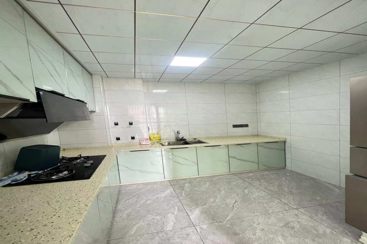 湘粤名城  3室2厅1卫    2300.0元/月室内图