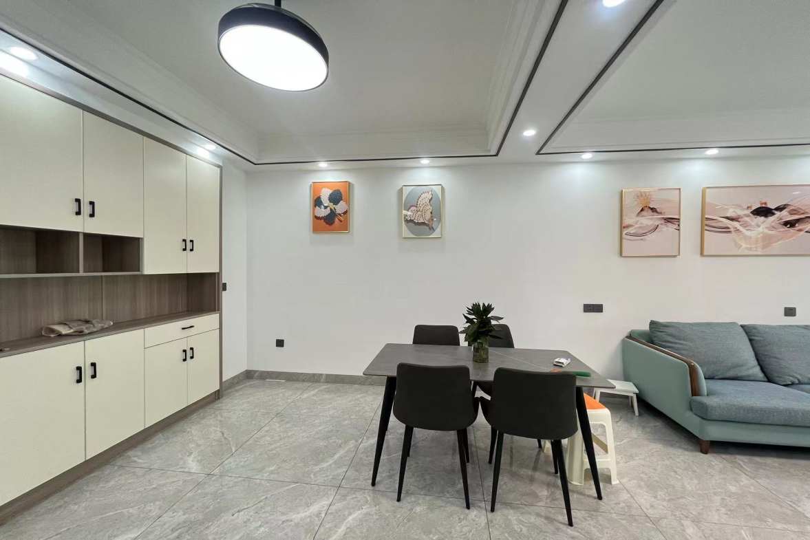 湘粤名城  3室2厅1卫    2300.0元/月室内图