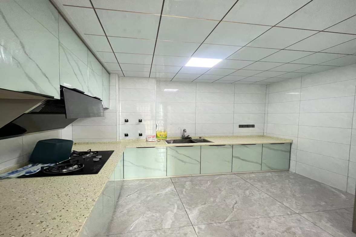 湘粤名城  3室2厅1卫    2300.0元/月室内图