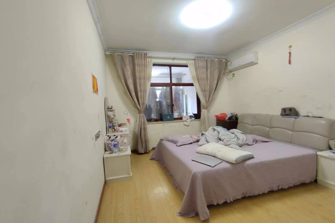 娄星区散盘 6室2厅2卫 108.8万 娄星区散盘 6室2厅2卫 108.8万室内图