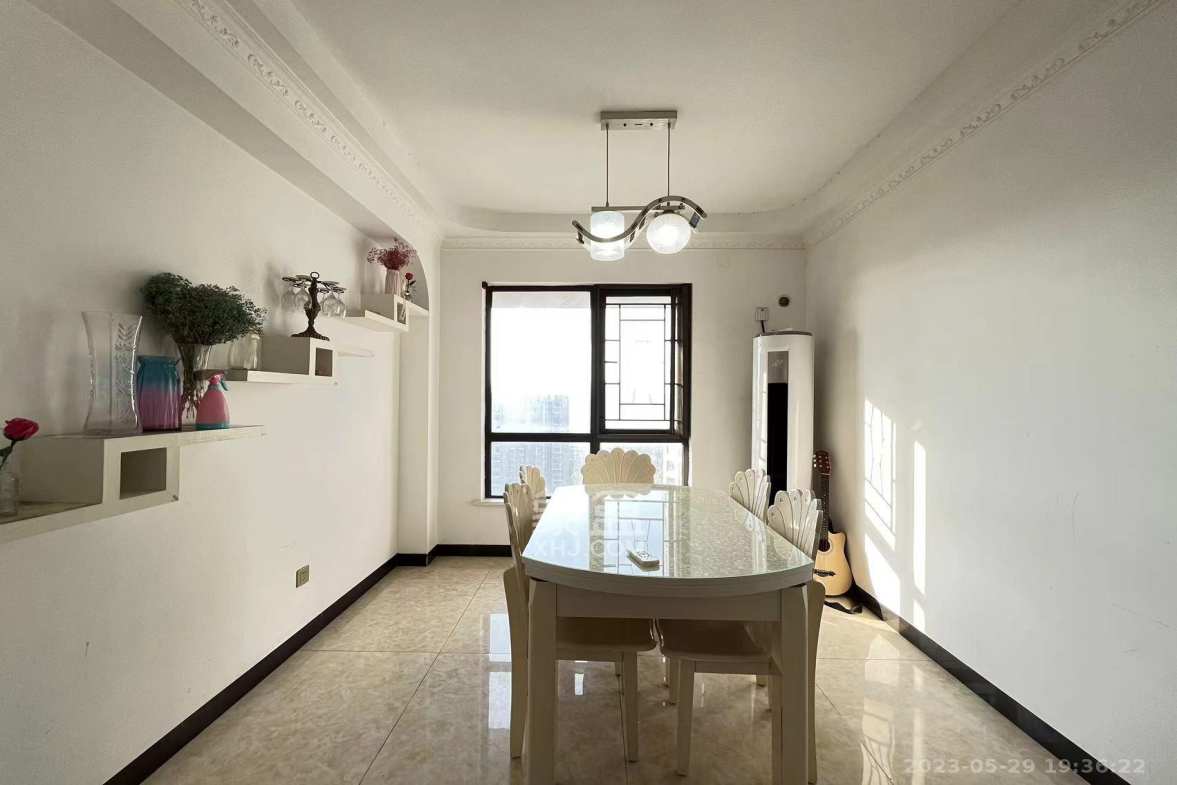 达美D6区 4室2厅1卫 3800.0元/月 达美D6区 4室2厅1卫 3800.0元/月室内图