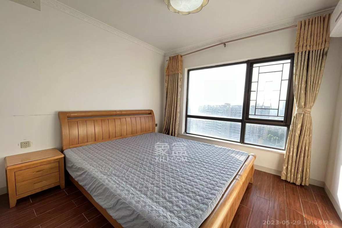 达美D6区 4室2厅1卫 3800.0元/月 达美D6区 4室2厅1卫 3800.0元/月室内图