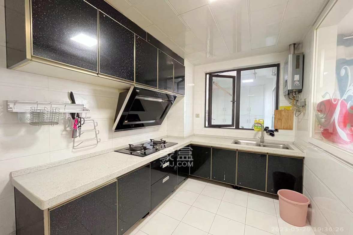 达美D6区 4室2厅1卫 3800.0元/月 达美D6区 4室2厅1卫 3800.0元/月室内图