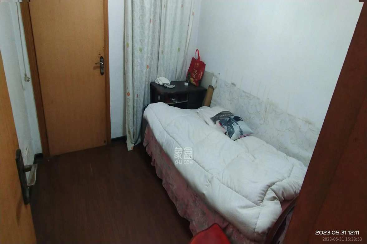 圆梦花园  3室2厅1卫    1800.0元/月室内图